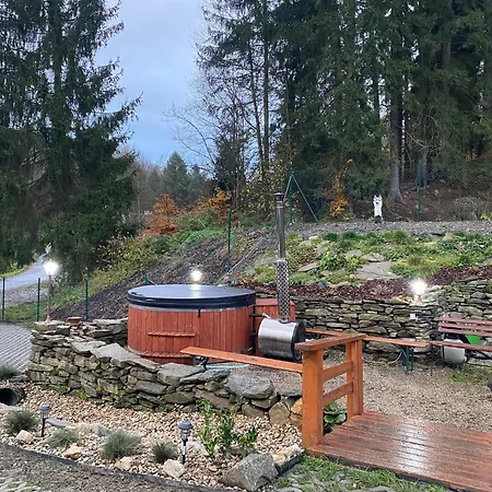 Lilien Pod Medvedi Skalou Jeseniky Lägenhet Jindrichov